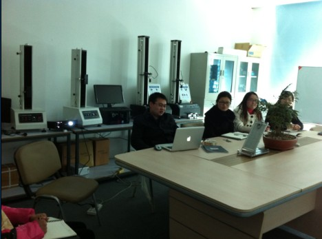 点击新窗口打开大图