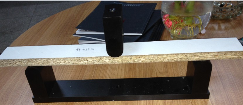 点击新窗口打开大图