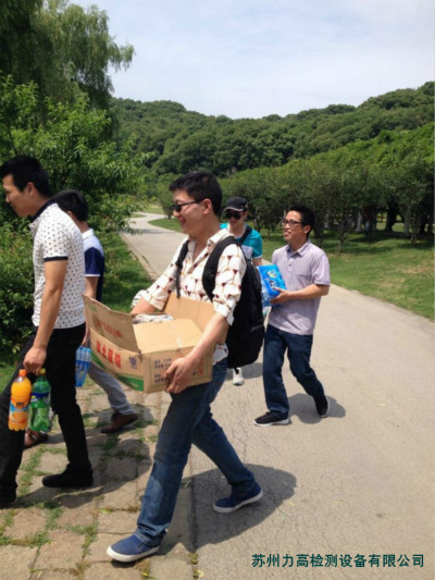 点击新窗口打开大图